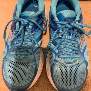 Saucony running sneakers